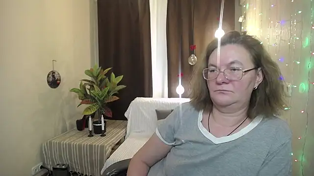 Snapshot of HolyMilfa chatting on 01-26-25, 01:36 HolyMilfa online show from 01-26-25, 01:36