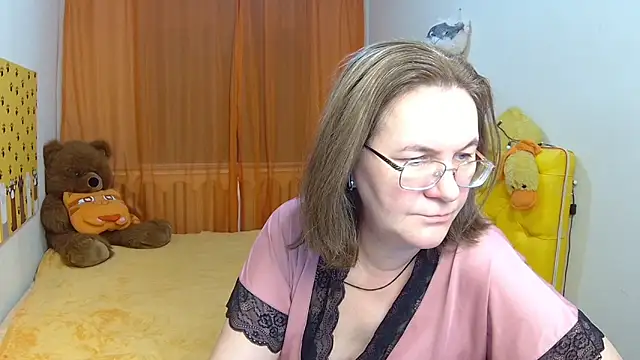 Snapshot of HolyMilfa chatting on 02-01-25, 02:02 HolyMilfa online show from 02-01-25, 02:02