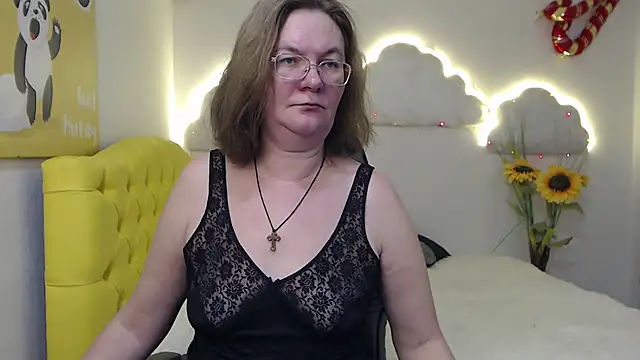 Snapshot of HolyMilfa chatting on 02-09-25, 10:53 HolyMilfa online show from 02-09-25, 10:53