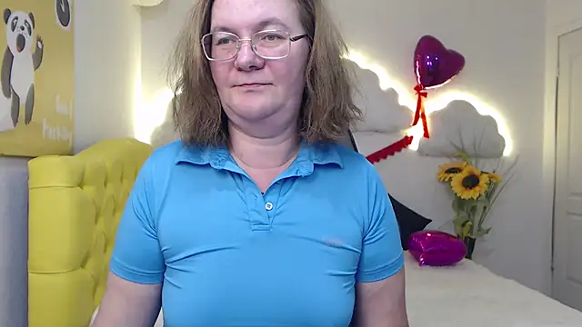 Snapshot of HolyMilfa chatting on 03-07-25, 01:51 HolyMilfa online show from 03-07-25, 01:51