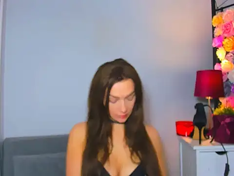 OliviaFantasy online show from 10-30-25, 07:39