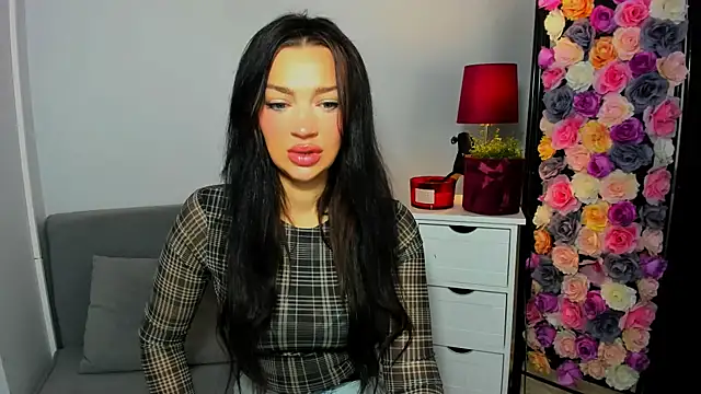 OliviaFantasy online show from 11-23-25, 07:18