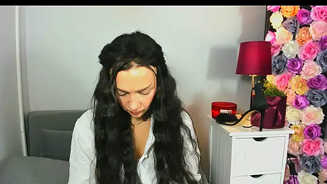 Snapshot of OliviaFantasy chatting on 01-19-26, 07:56 OliviaFantasy online show from 01-19-26, 07:56