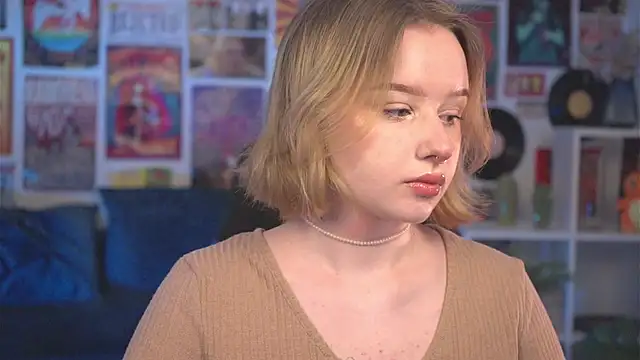 Snapshot of AdeleLoomis chatting on 03-14-25, 02:10 AdeleLoomis online show from 03-14-25, 02:10