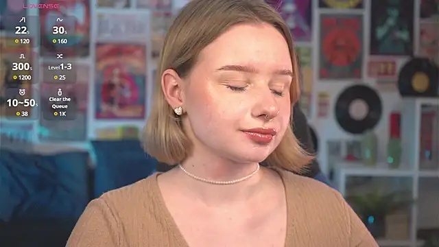 Snapshot of AdeleLoomis chatting on 03-14-25, 05:38 AdeleLoomis online show from 03-14-25, 05:38