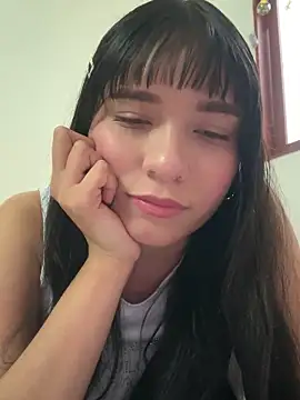 Maia W10 online show from 10-22-25, 09:03