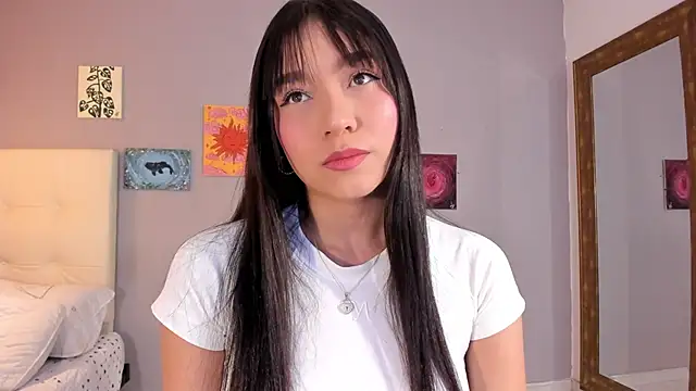 Maia W10 online show from 05-29-26, 12:11