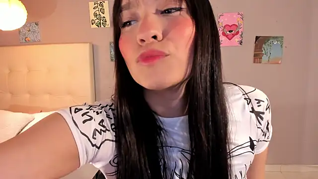 Maia W10 online show from 04-13-26, 01:15