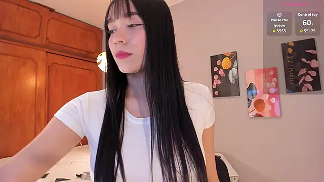 Maia W10 online show from 02-09-26, 12:25