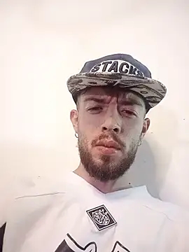 Aaronkiller online show from 06-11-26, 04:09