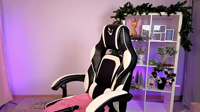 MelissaLovvv online show from 12-17-25, 06:07