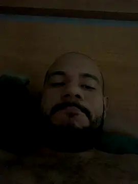 Snapshot of kioluy chatting on 09-20-25, 02:44 kioluy online show from 09-20-25, 02:44