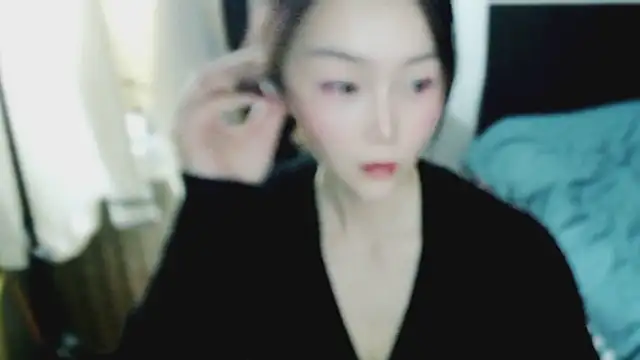 Snapshot of LonicDisk chatting on 01-25-25, 04:35 LonicDisk online show from 01-25-25, 04:35