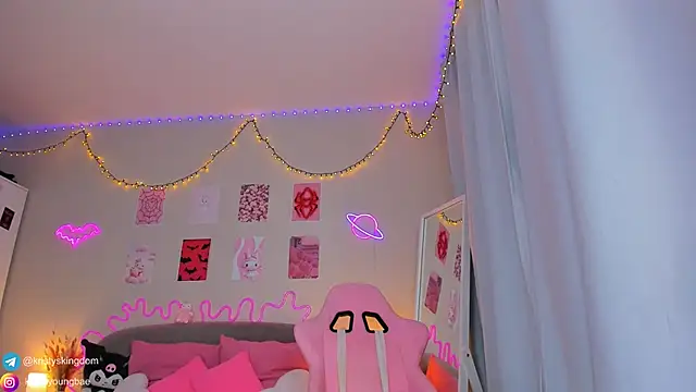 Kate Clover online show from 01-19-26, 06:17