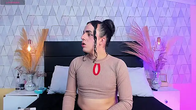 Snapshot of JustinePerry chatting on 03-25-26, 04:01 JustinePerry online show from 03-25-26, 04:01