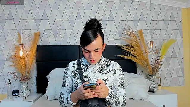 Snapshot of JustinePerry chatting on 03-26-26, 04:11 JustinePerry online show from 03-26-26, 04:11