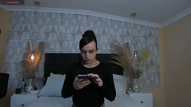 Snapshot of JustinePerry chatting on 03-31-26, 04:14 JustinePerry online show from 03-31-26, 04:14