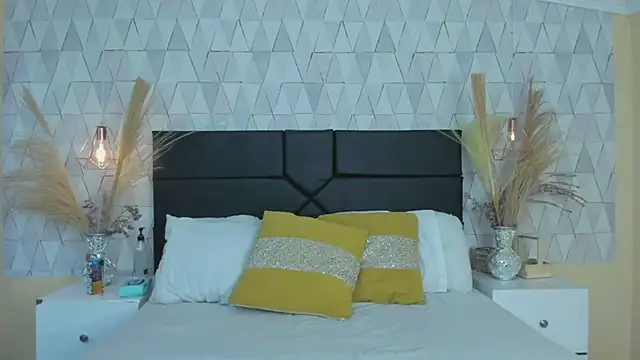 Snapshot of JustinePerry chatting on 02-26-26, 03:39 JustinePerry online show from 02-26-26, 03:39