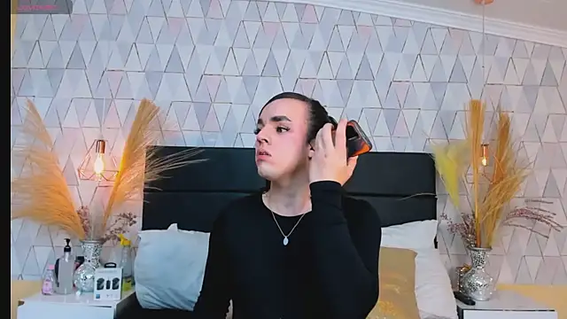 Snapshot of JustinePerry chatting on 02-19-26, 04:09 JustinePerry online show from 02-19-26, 04:09