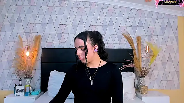 Snapshot of JustinePerry chatting on 04-06-26, 02:51 JustinePerry online show from 04-06-26, 02:51