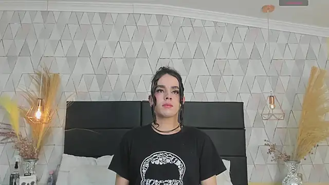 JustinePerry online show from 01-14-26, 03:54