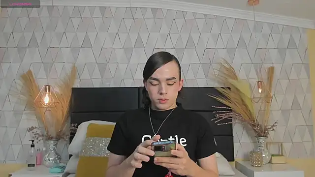 Snapshot of JustinePerry chatting on 03-05-26, 04:09 JustinePerry online show from 03-05-26, 04:09