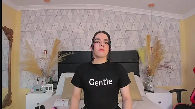 Snapshot of JustinePerry chatting on 02-18-26, 04:10 JustinePerry online show from 02-18-26, 04:10