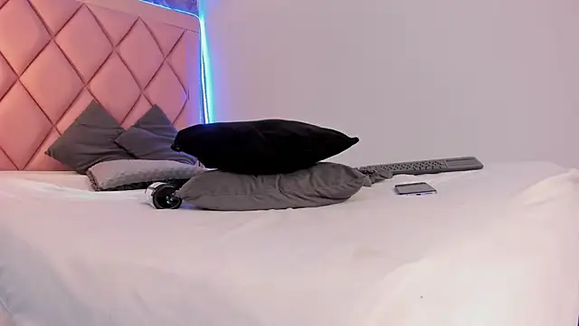 megan 100 online show from 03-05-25, 01:21