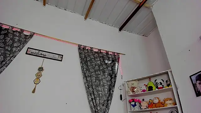 megan 100 online show from 09-17-25, 07:05