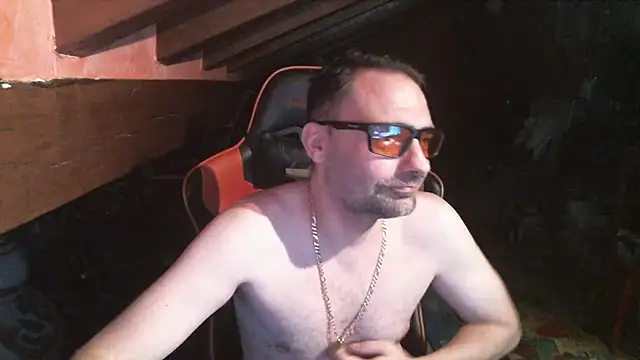 Snapshot of 6996horus chatting on 09-09-25, 09:35 6996horus online show from 09-09-25, 09:35