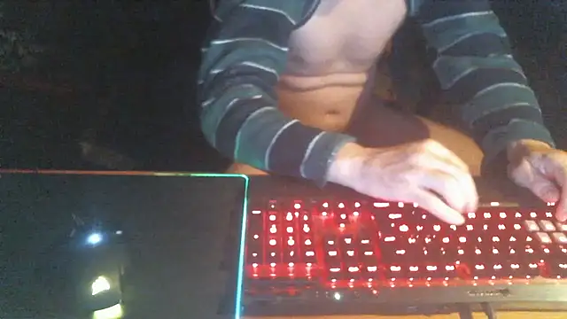 Snapshot of 6996horus chatting on 12-13-24, 04:54 6996horus online show from 12-13-24, 04:54