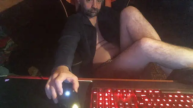 Snapshot of 6996horus chatting on 02-14-25, 04:15 6996horus online show from 02-14-25, 04:15