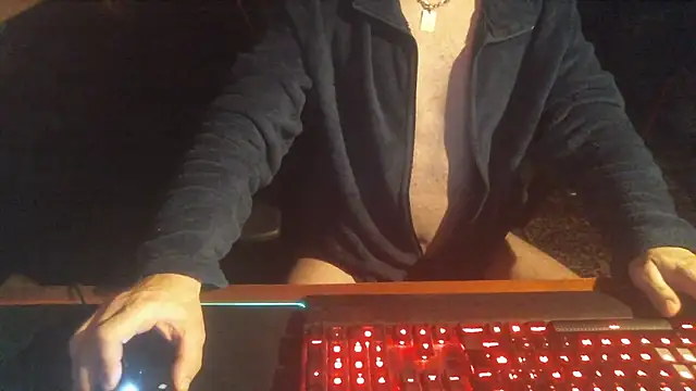 Snapshot of 6996horus chatting on 01-10-25, 03:07 6996horus online show from 01-10-25, 03:07