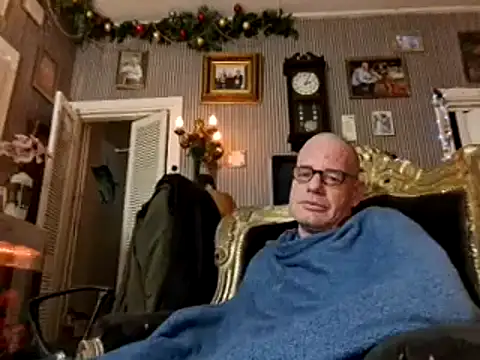 Snapshot of Maikel1981-NL chatting on 01-11-25, 01:06 Maikel1981-NL online show from 01-11-25, 01:06