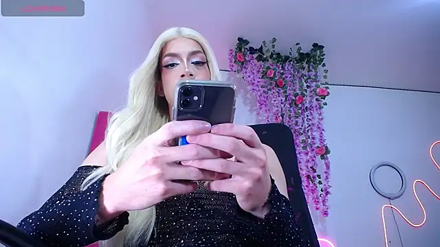 khalany hadid online show from 11-25-25, 06:14