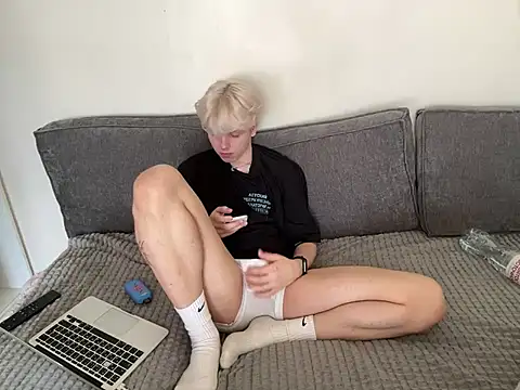 Snapshot of metratok chatting on 03-07-25, 11:07 metratok online show from 03-07-25, 11:07