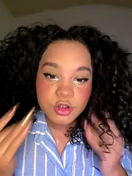 Lucy wilson5 online show from 12-15-25, 01:44