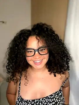 Lucy wilson5 online show from 11-10-25, 03:22