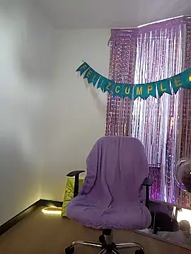 Snapshot of 911Calling chatting on 02-07-25, 08:10 911Calling online show from 02-07-25, 08:10