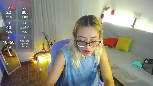 Snapshot of 911Calling chatting on 12-29-24, 09:41 911Calling online show from 12-29-24, 09:41