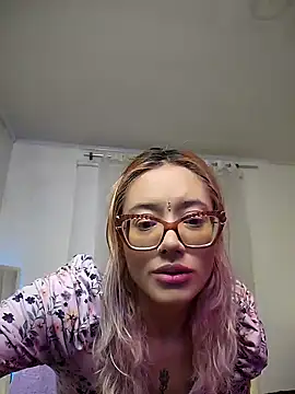 Snapshot of 911Calling chatting on 01-14-25, 10:55 911Calling online show from 01-14-25, 10:55