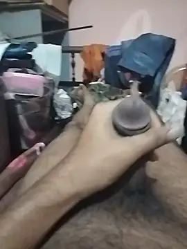 Snapshot of tamil_horny09 chatting on 10-28-25, 06:51 tamil horny09 online show from 10-28-25, 06:51