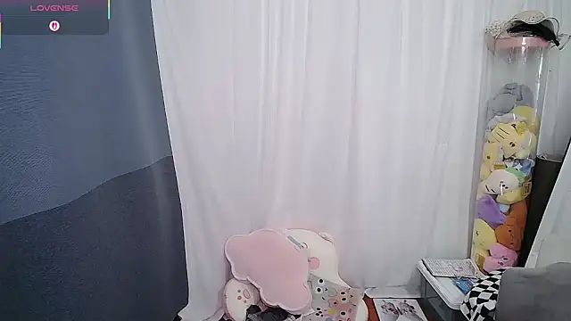 CN-Doudou online show from 12-02-25, 02:23