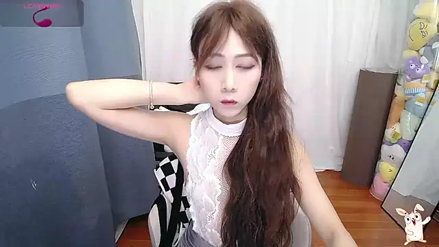 Snapshot of CN-Doudou chatting on 09-30-25, 02:28 CN-Doudou online show from 09-30-25, 02:28
