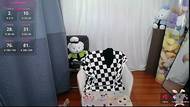 Snapshot of CN-Doudou chatting on 09-12-25, 02:34 CN-Doudou online show from 09-12-25, 02:34