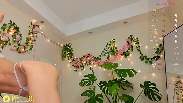 Snapshot of MyLou_ chatting on 02-05-25, 03:31 MyLou online show from 02-05-25, 03:31