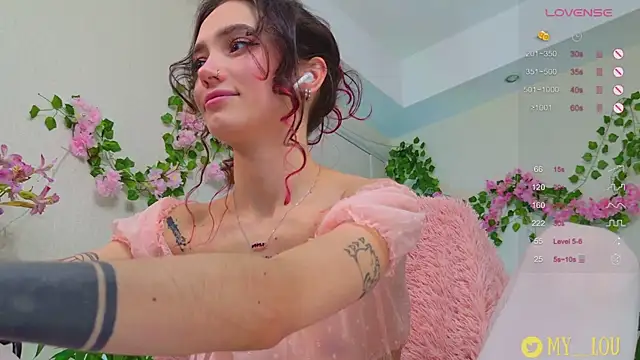 Snapshot of MyLou_ chatting on 03-15-25, 03:16 MyLou online show from 03-15-25, 03:16