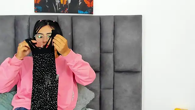 Dulce amg online show from 02-14-25, 05:14