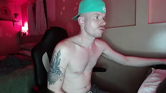 Snapshot of slam_bro chatting on 03-22-25, 04:45 slam bro online show from 03-22-25, 04:45