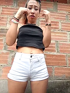 samy-blonde online show from 05-25-26, 07:45